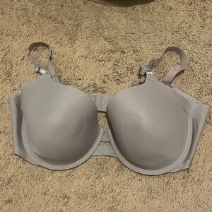 Warner’s lightly lined underwear T-shirt bra